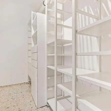 Lam Modern Art - Ac - Free Parking Apartment
